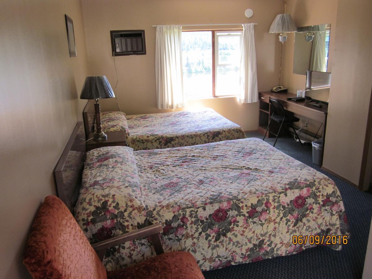 Valleyview Motel Уильямс-Лейк Экстерьер фото